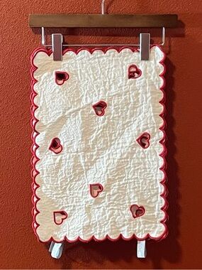 Shabby Chic 100% Cotton Blend White & Red Heart Cutout Placemat Set of 4